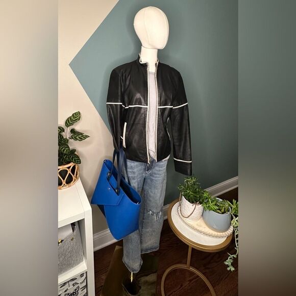 Groceries Apparel Lazy Long Sleeve Tee Sustainable Top Organic Lyocell NWT Small - Picture 2 of 11